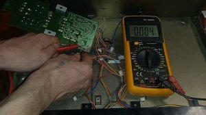 Проверить конденсаторы электрически не выпаивая с пл?