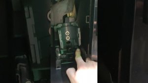 Delonghi magnifica не достается заварочный блок головка