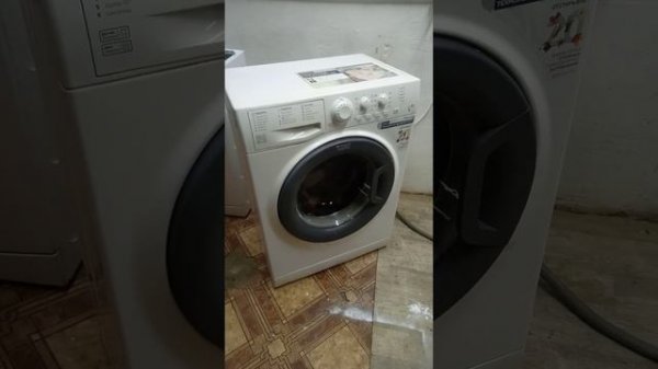 Стиральная машина Hotpoint Ariston VMSL 601
