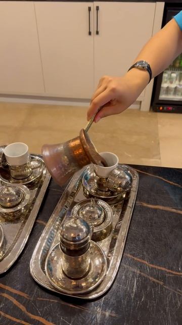 Великолепие утреннего кофе ☕️ #shorts #путешествия #travel # смотреть онлайн