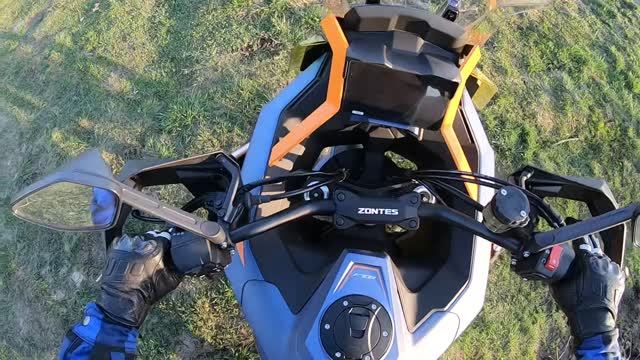 Сравнение качества записи камеры мотоцикла Zontes 703F и камеры GoPro 7 смотреть онлайн