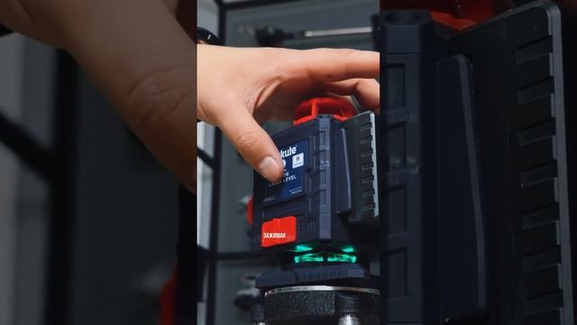 Лазерный уровень - Makute смотреть онлайн