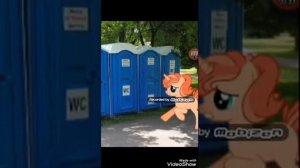 Обписалась при парне, но он не смеялся!