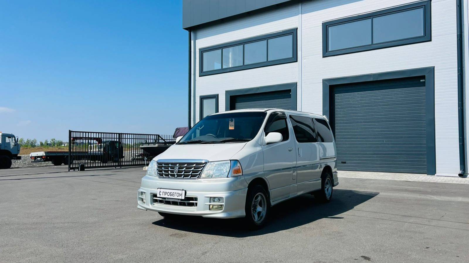 Toyota Granvia, 2001 год
