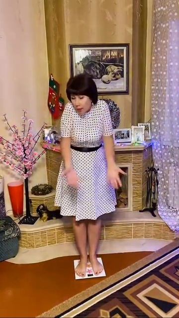 На весы вчера я стала🤦♀️ смотреть онлайн