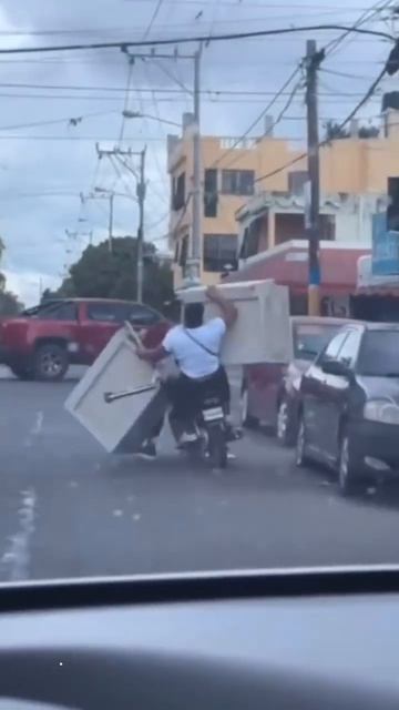 Перевозка холодильника