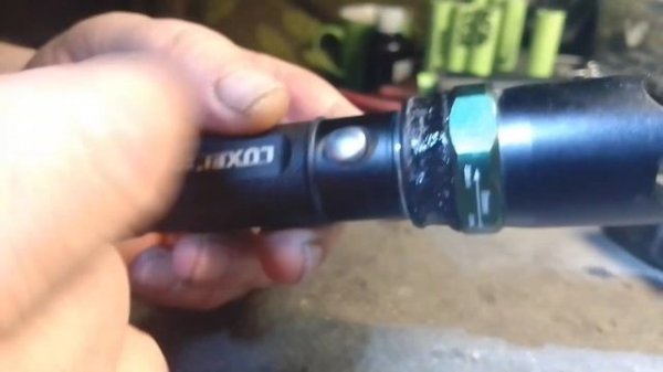 Ремонт ручного фонаря Luxel TR-05 18650 ответ Илону Маску от У