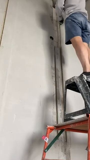 Экономим пространство на кухне, вытяжка в стене👍🏻 смотреть онлайн