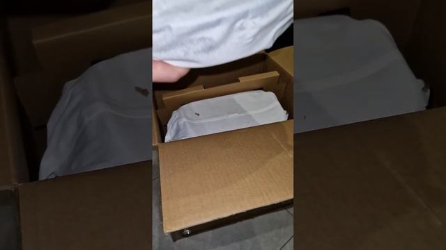 Робот-пилосос Philips XU2100 - розпаковка смотреть онлайн