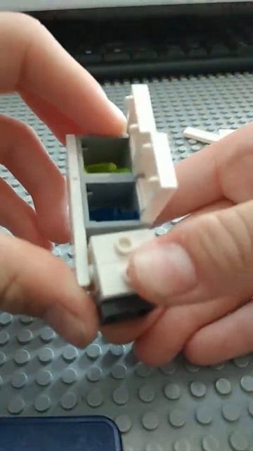 холодильник из лего. Просто сделать. И очень полезная ? смотреть онлайн