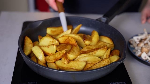 Картошка с мясом и грибами по-грузински. Оджахури с мя? смотреть онлайн