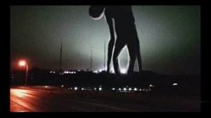 Breaking news (монстр Тревора Хендерсона)