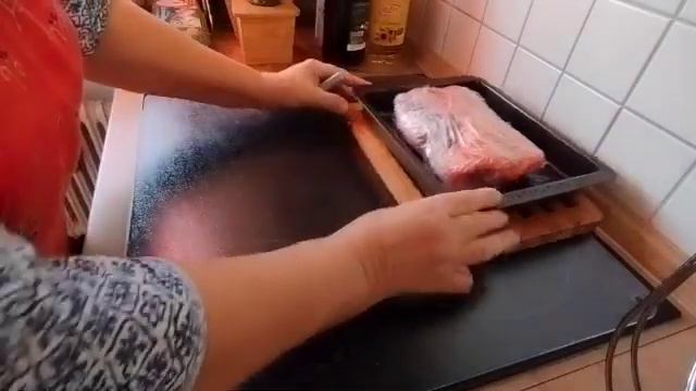 Вкусный салат с запеченными в духовке перцами к любо? смотреть онлайн