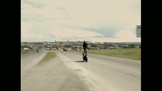 SUPER BAIK YAMAHA R-1 ЗАКРЫТИЕ СЕЗОНА  2010..avi