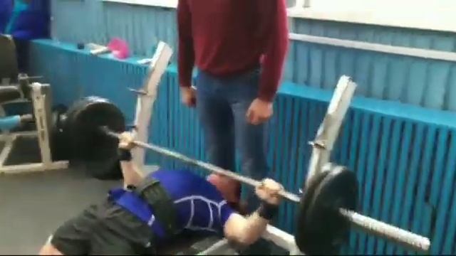 жим 100кг. собственный вес 65 смотреть онлайн