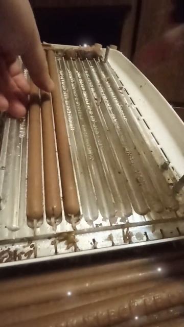 Пока главный инженер завода, мистер Свеча, изобретал н смотреть онлайн