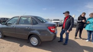 ЗАБИРАЮТ У НАС УЖЕ ВТОРОЙ АВТО ПО ЛУЧШЕЙ ЦЕНЕ! Купили для сына новую LADA GRANTA 2025 COMFORT