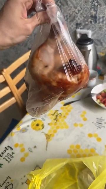 Иногда свою девушку готов побаловать курицей гриль смотреть онлайн