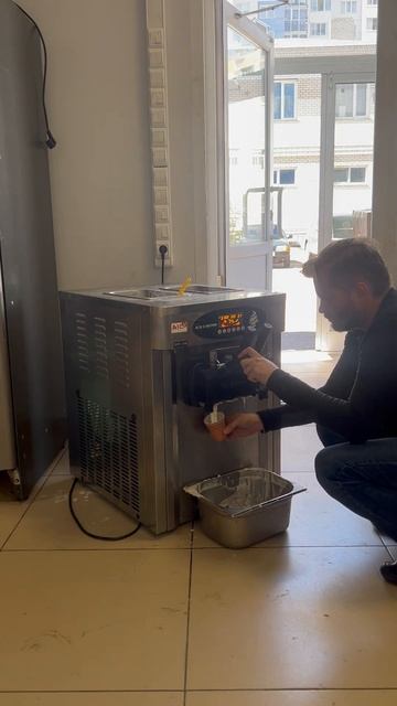 Фризер бу МК32, на отработке #vkusnotella #бизнеспросто #фриз? смотреть онлайн