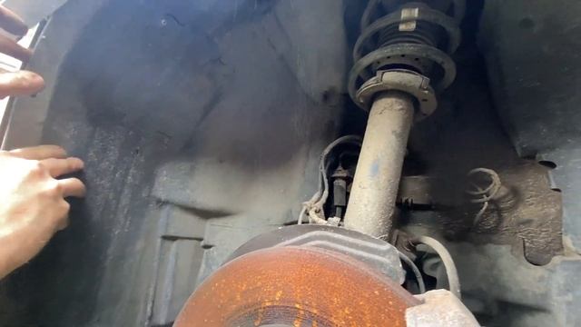 BMW X1 E84 Как заменить птф / лампу | противотуманка в перед смотреть онлайн