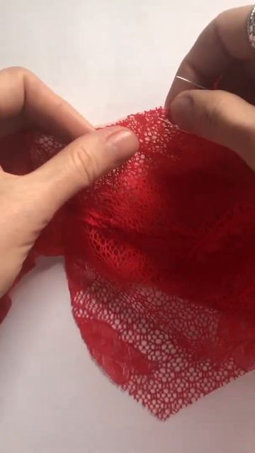 Короткая история создания бюстье и трусиков 😎 смотреть онлайн