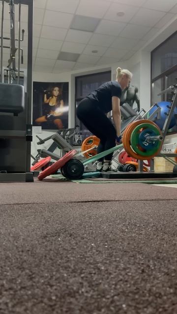 Тяга с пола резина снизу 125/2..16.04 смотреть онлайн