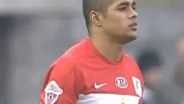 сюжет о взаимоотношениях фанатов 