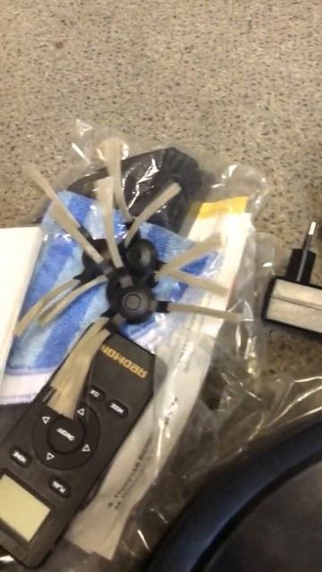 Робот-пылесос REDMOND RV-R151 смотреть онлайн