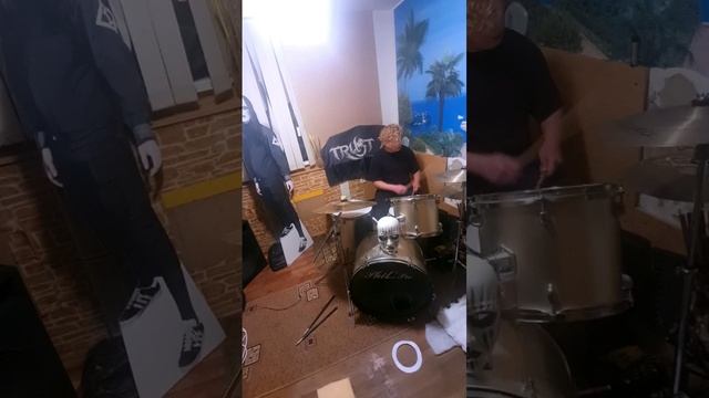 Тестю кикпорт.. моя первая распаковка в жизни🤣 почему бы не попробовать, не судите строго🤣 смотреть онлайн