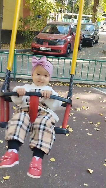 Она любить качели смотреть онлайн