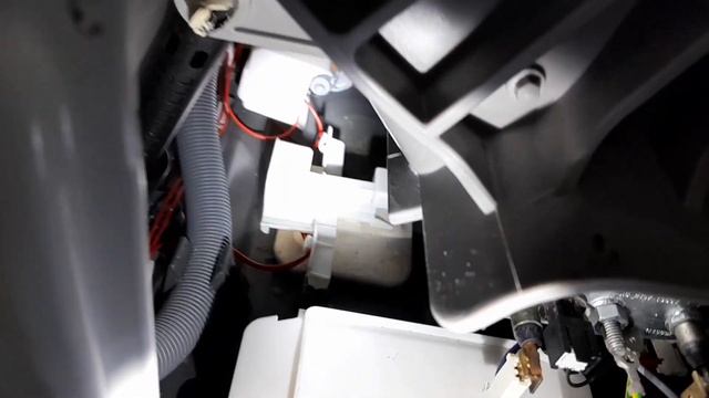 Стиралка AEG, ошибка EF0, решение смотреть онлайн