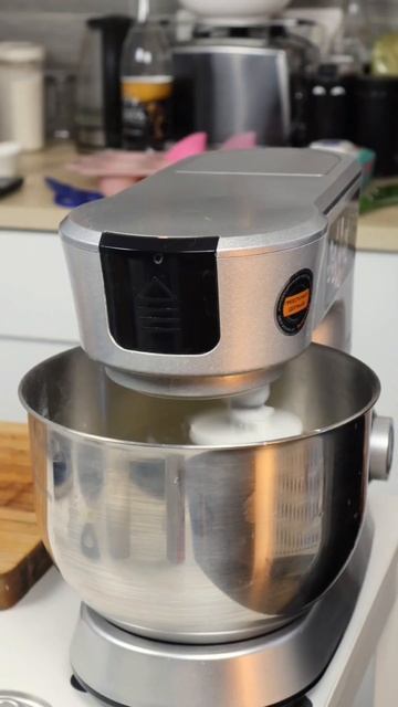 КЕКСЫ С ИРИСКАМИ / THE SIMS 4 смотреть онлайн