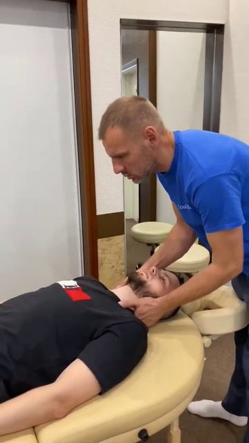 Остеопат в Новосибирске часть 8 #chiropractic #chiropractor #fyp #shorts смотреть онлайн