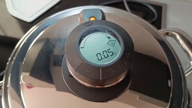 Вареники на пару в посуде AMC смотреть онлайн