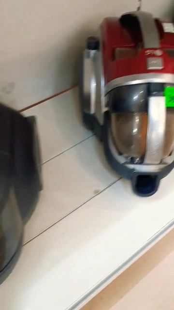 добавили пылесосов #распродажа #новости #россия #купит смотреть онлайн