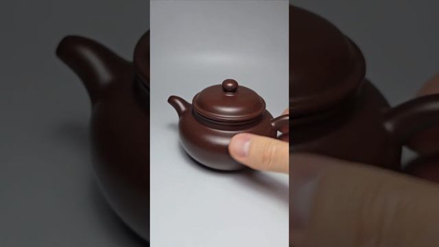 Чайник из Исинской глины, Фан Гу 180мл смотреть онлайн