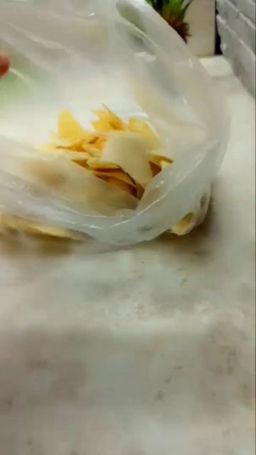 Быстрые чипсы из лаваша за 5 минут в духовке смотреть онлайн