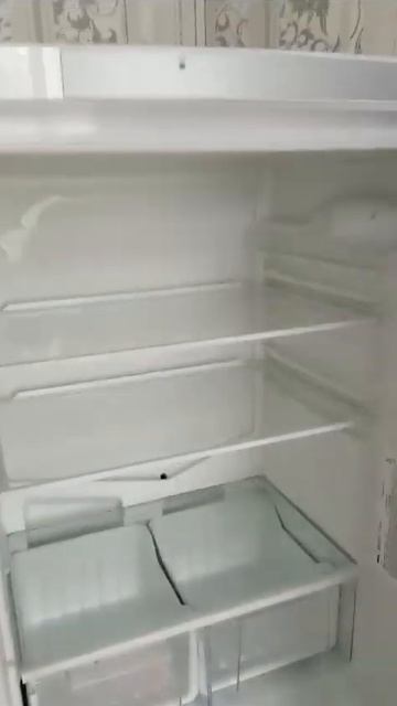 Продаю холодильник 12 тысяч адрес Голубинская 9 смотреть онлайн