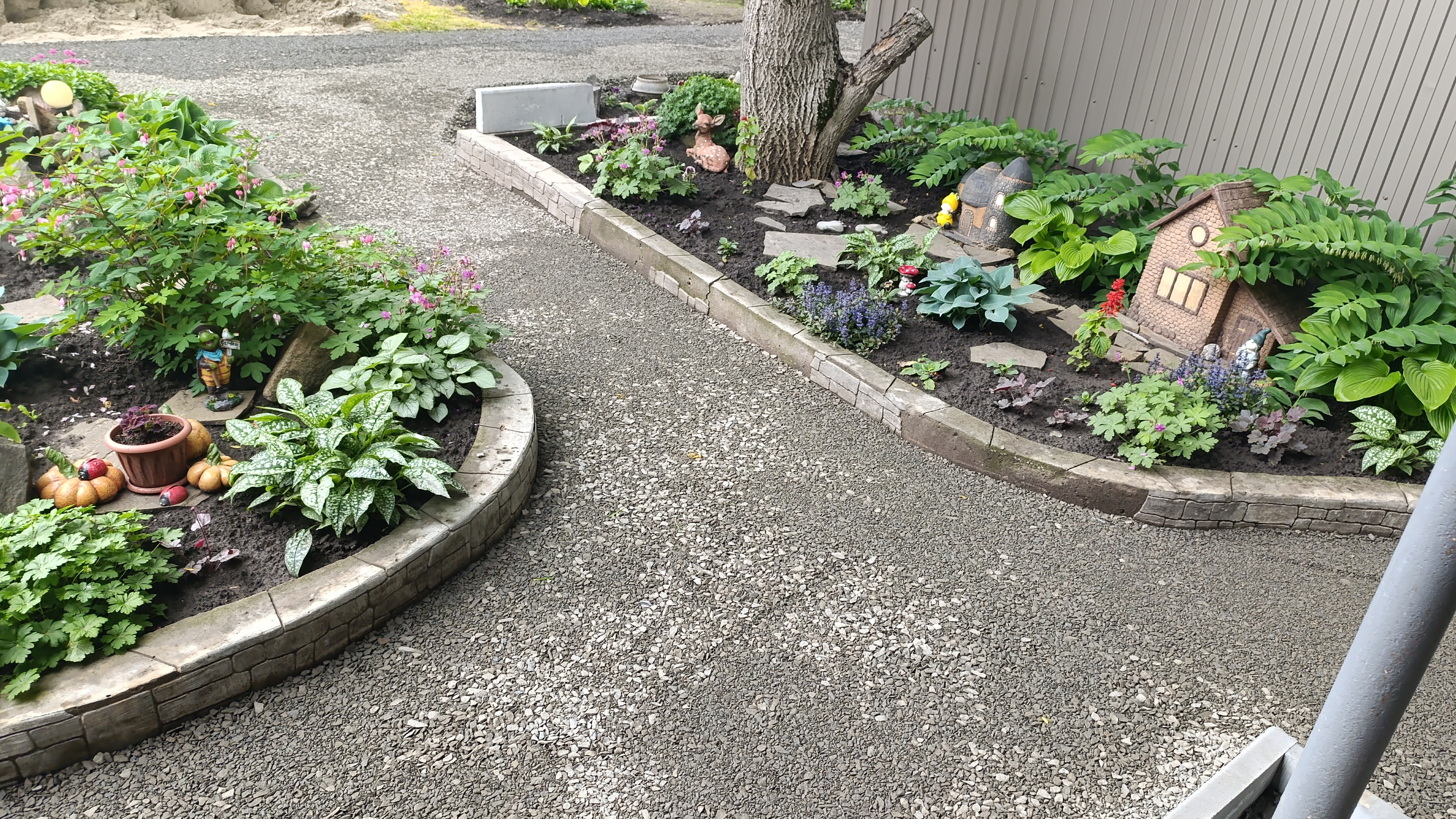 12-05-2025 Отвечаю на вопросы. Полуготовые дорожки (2 часть). смотреть онлайн