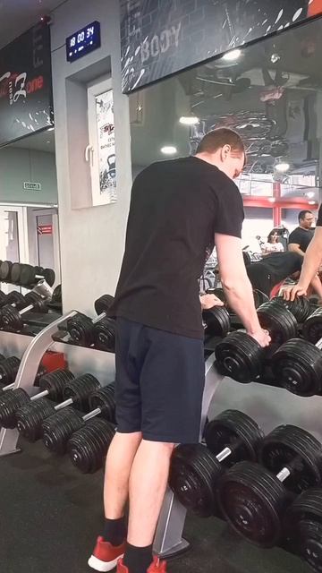 как накачать большой бицепс? большими весами !#спорт #к смотреть онлайн