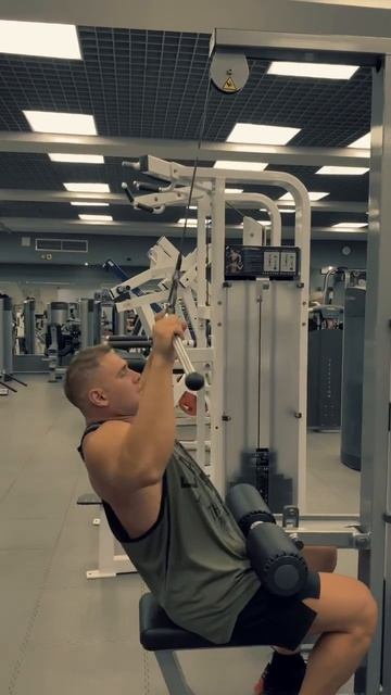 ВЕРТИКАЛЬНАЯ ТЯГА. ОШИБКА №1 #Kraynov #yca_i #fitness смотреть онлайн