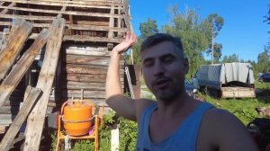 У меня проблемы, осиное гнездо. Почётный гость дядя Серёжа.