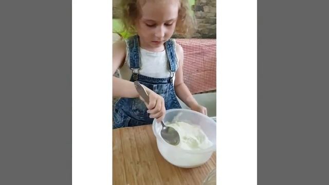 Делаем фигурки из теста, потом сушым). На раскраска сил смотреть онлайн