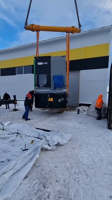 Дубак на улице! ещё и станок стоит,как чугунный мост. в? смотреть онлайн