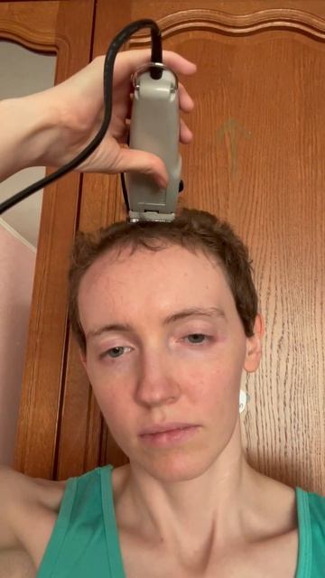 Стригусь налысо #налысо #стрижка #машинкадлястрижки #в смотреть онлайн