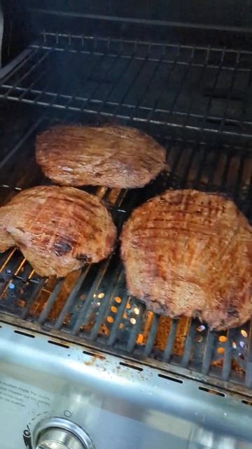 гриль 3 #shorts смотреть онлайн