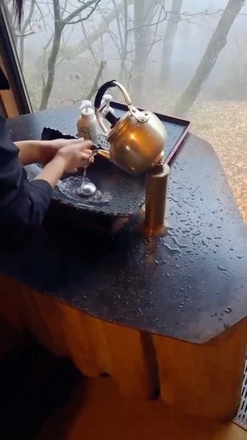 Интересный кран в виде чайника #kitchen #сантехника #дом #ho смотреть онлайн