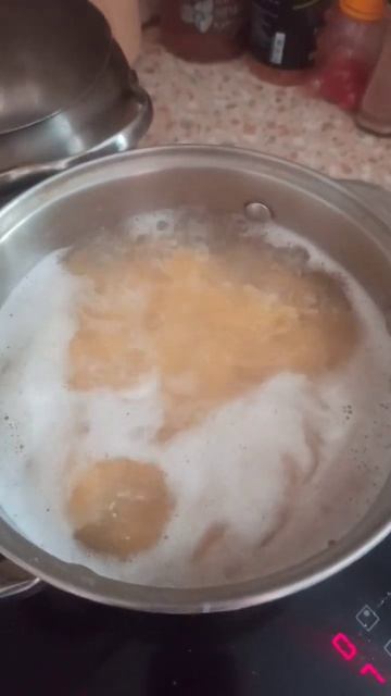 Курочка в духовке, макароны с криветками в сливочном с смотреть онлайн