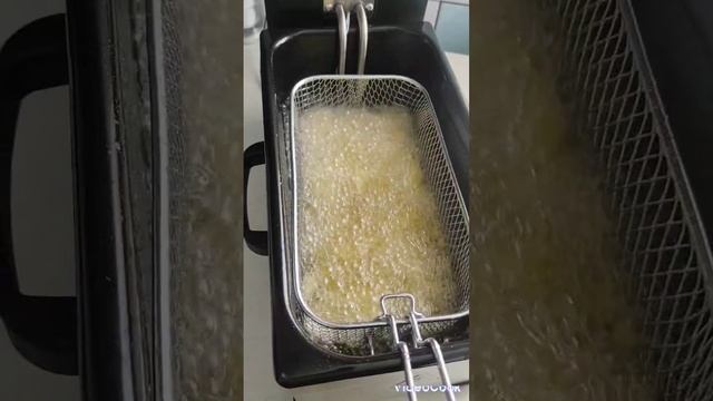 Картофель фри #вкусно #вкуснаяеда #фри #рецепты #фритюр смотреть онлайн