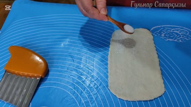 ТВОРОЖНОЕ ПЕЧЕНЬЕ-ТРУБОЧКИ САХАРНЫЕ. БӘРІН ТАҢҚАЛДЫР? смотреть онлайн